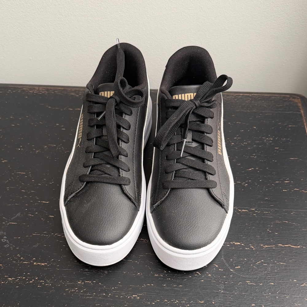 Puma Women’s Black and White Sneakers